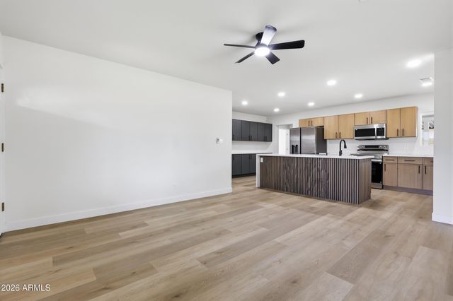 3144 N 34TH Street, Phoenix, AZ 85018