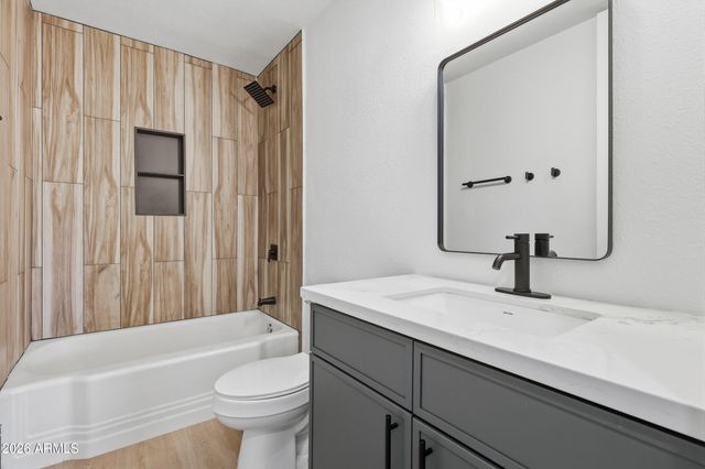 3144 N 34TH Street, Phoenix, AZ 85018