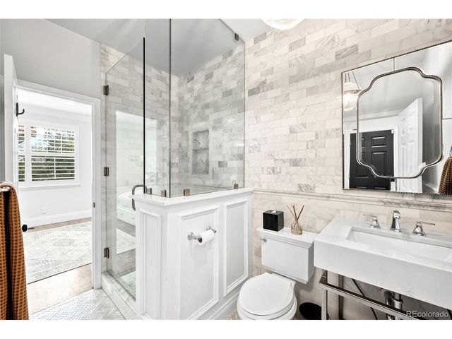 17382 E Lake Ln, Aurora, CO 80016