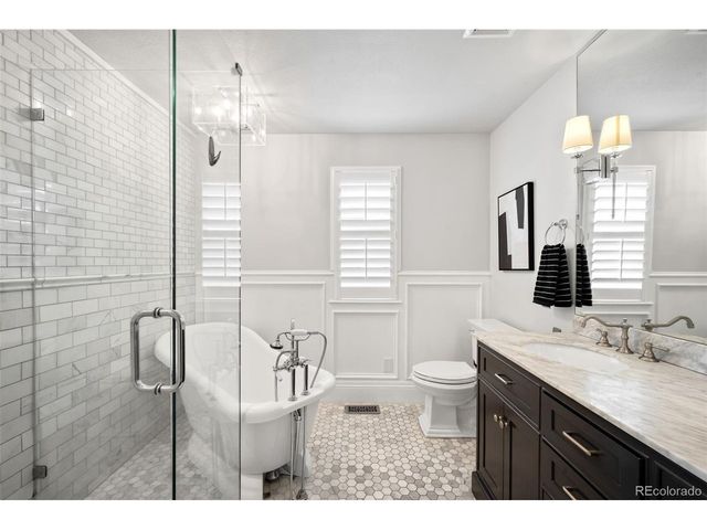 17382 E Lake Ln, Aurora, CO 80016