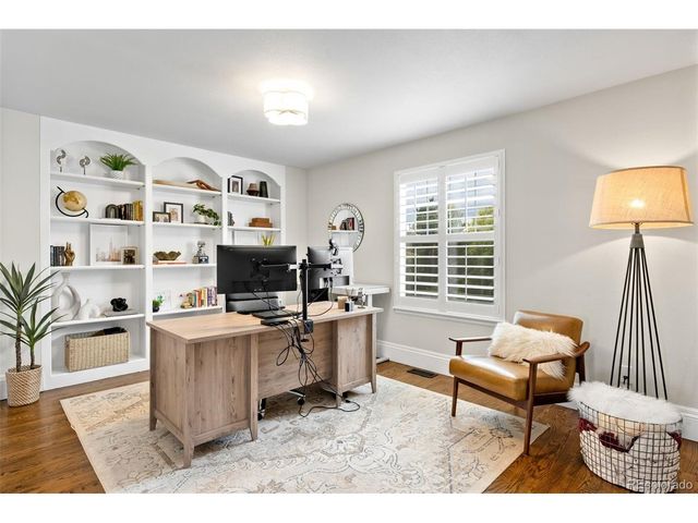 17382 E Lake Ln, Aurora, CO 80016