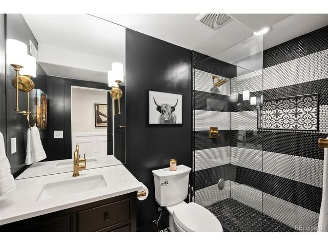 17382 E Lake Ln, Aurora, CO 80016