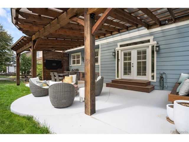 17382 E Lake Ln, Aurora, CO 80016