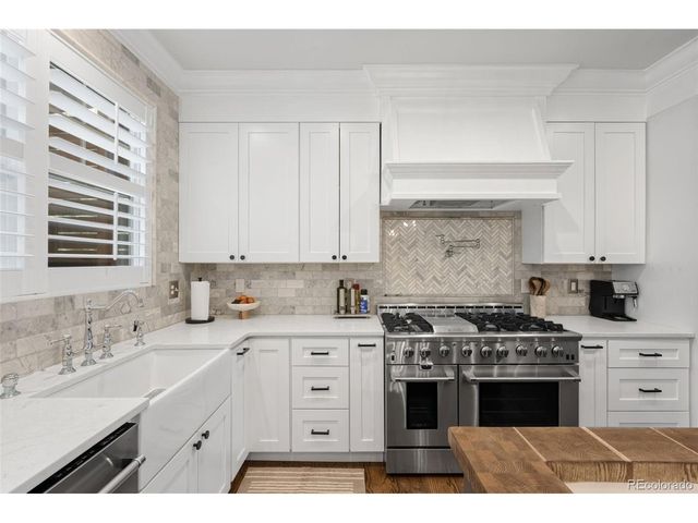 17382 E Lake Ln, Aurora, CO 80016