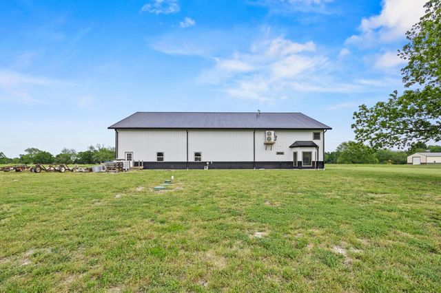 5425 County Road 4604, Commerce, TX 75428