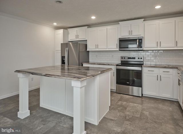 3034 CHANDLER DRIVE SOUTH, Morrisville, PA 19067