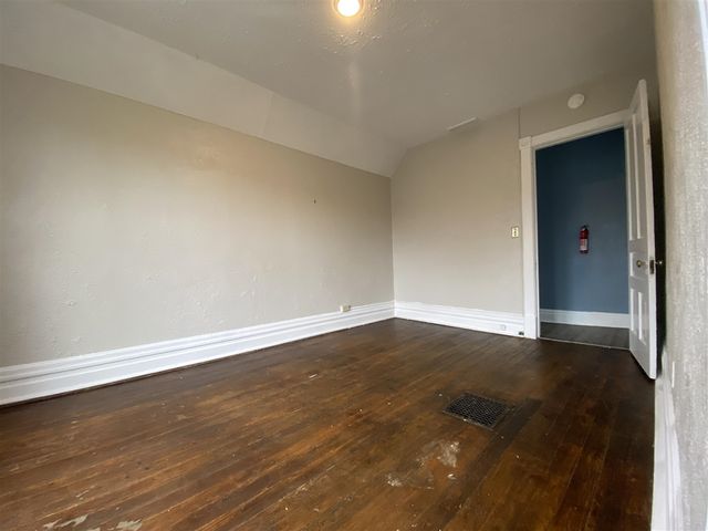 609 Pearl Street, Kalamazoo, MI 49007