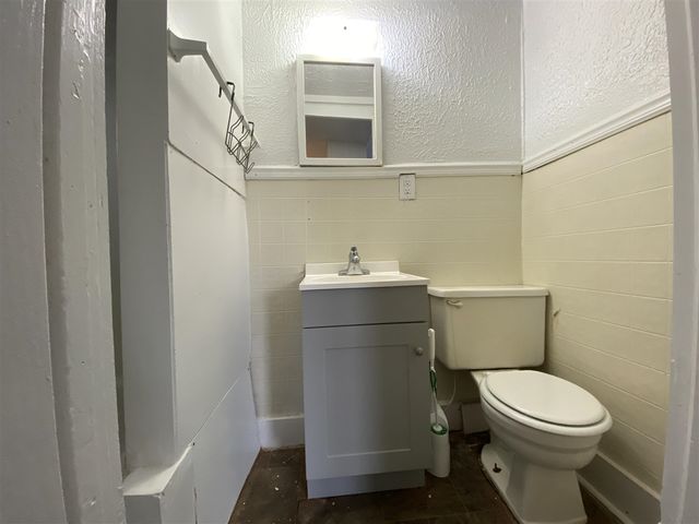 609 Pearl Street, Kalamazoo, MI 49007
