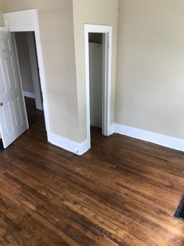 609 Pearl Street, Kalamazoo, MI 49007