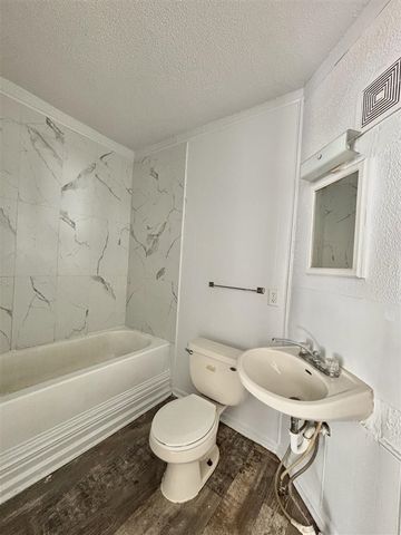 609 Pearl Street, Kalamazoo, MI 49007