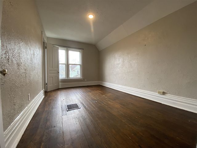 609 Pearl Street, Kalamazoo, MI 49007