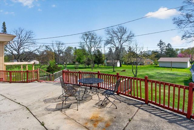 10301 Vera AVENUE, Milwaukee, WI 53224