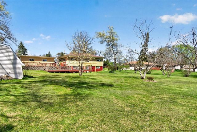 10301 Vera AVENUE, Milwaukee, WI 53224