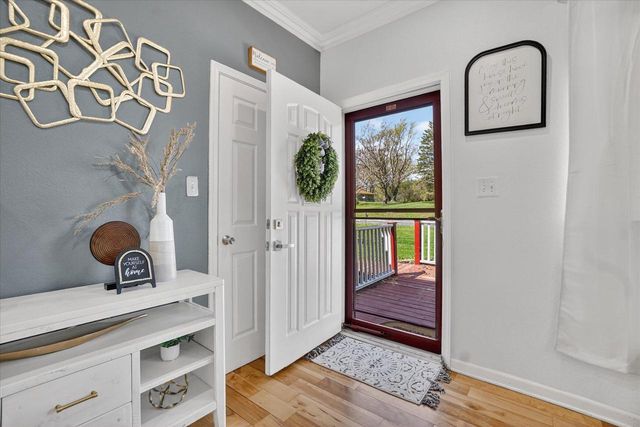 10301 Vera AVENUE, Milwaukee, WI 53224