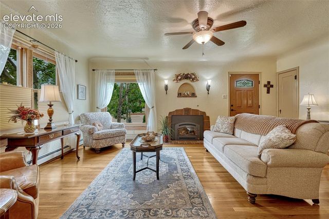 825 N HANCOCK Avenue, Colorado Springs, CO 80903
