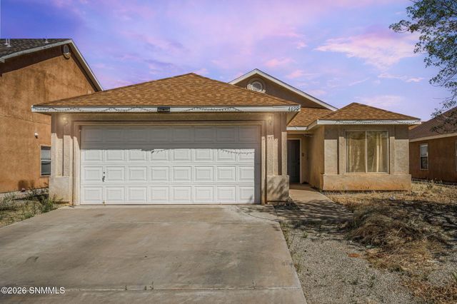 4899 Calle Bella Avenue, Las Cruces, NM 88012
