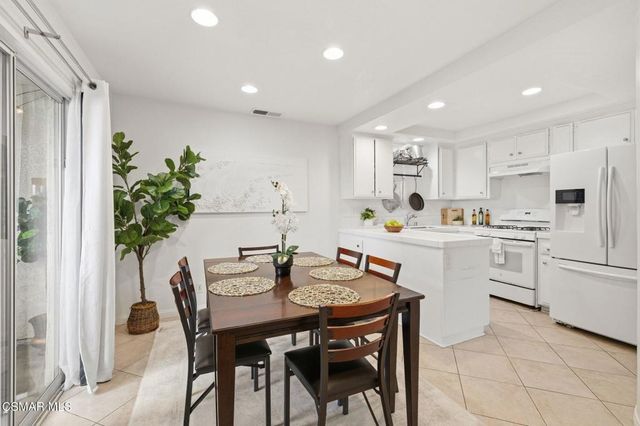 697 Evergreen Lane, Port Hueneme, CA 93041