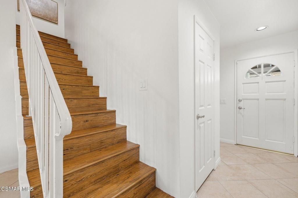 Image 12 of property listing at 697 Evergreen Lane, Port Hueneme, CA 93041
