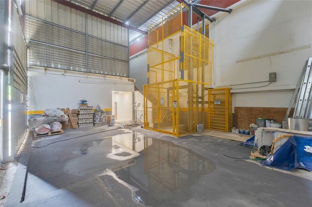 65 Avenida de Infanteria CONCORDIA GARDENS SHOPPING CENTER ANNEX BULDING AVENUE, San Juan, PR 00924