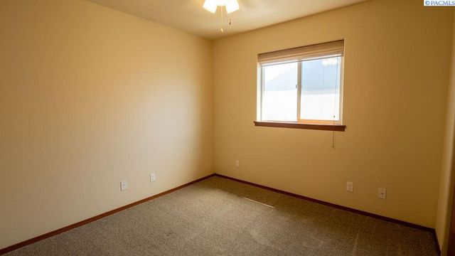 1608 Cactus Loop, Richland, WA 99352