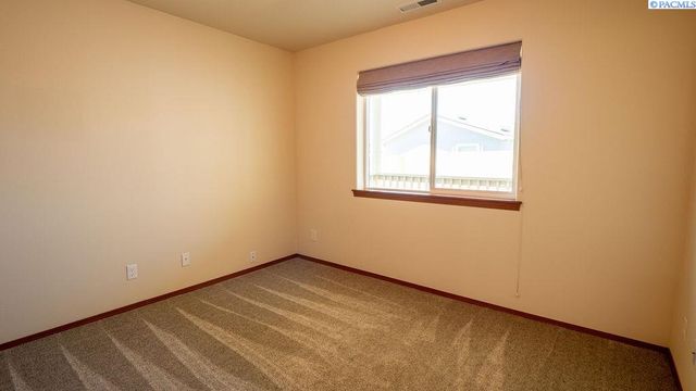 1608 Cactus Loop, Richland, WA 99352