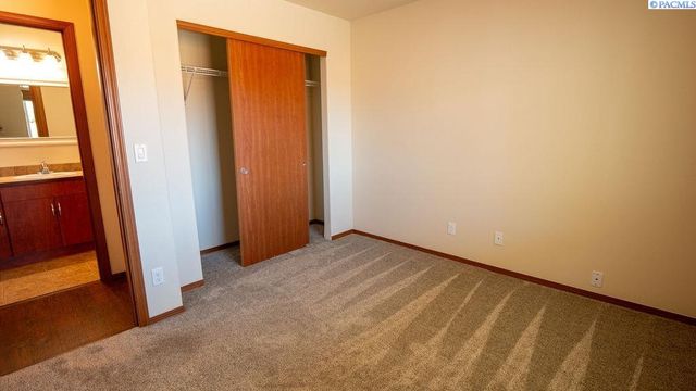 1608 Cactus Loop, Richland, WA 99352