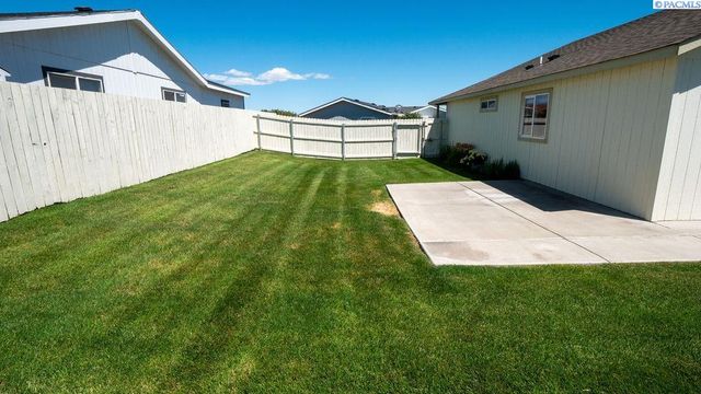 1608 Cactus Loop, Richland, WA 99352