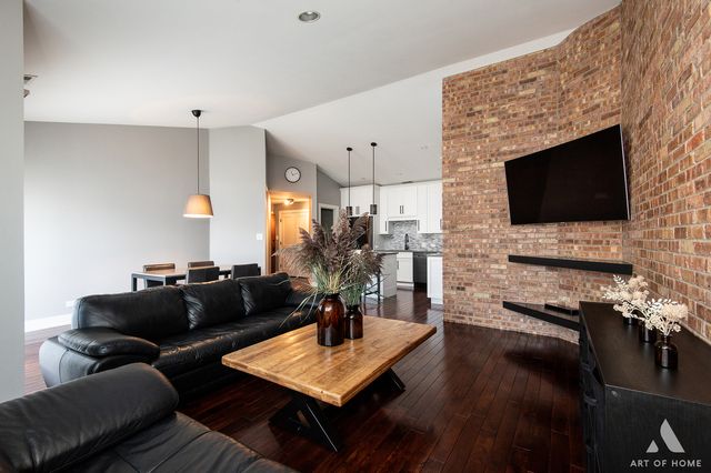 10820 Kathleen Court D, Palos Hills, IL 60465