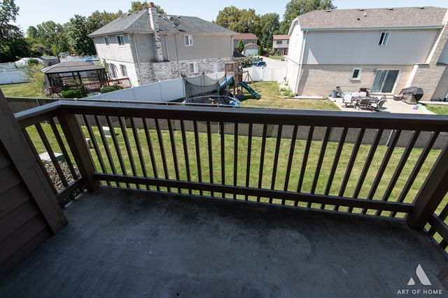 10820 Kathleen Court D, Palos Hills, IL 60465