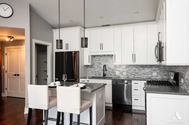 10820 Kathleen Court D, Palos Hills, IL 60465