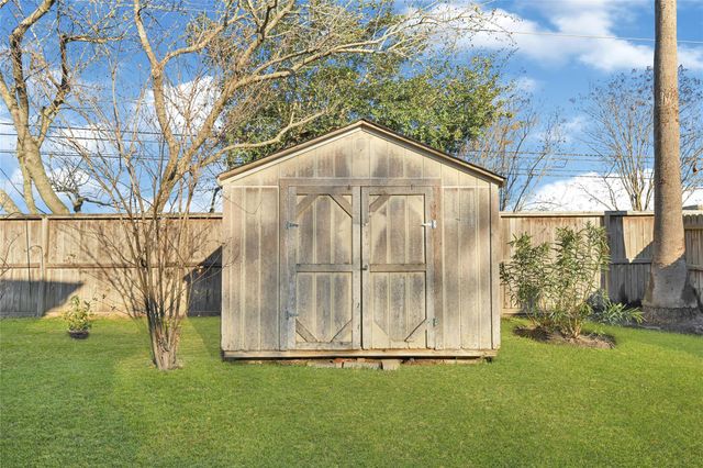 15911 Breanna Lane, Houston, TX 77049