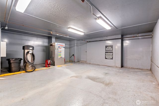 583 Battery Street #309N, Seattle, WA 98121