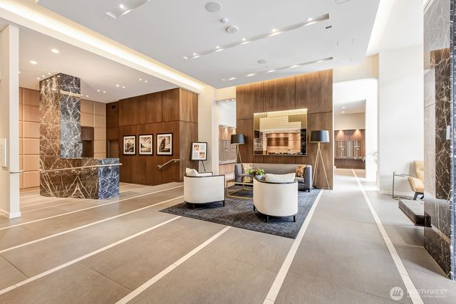 583 Battery Street #309N, Seattle, WA 98121