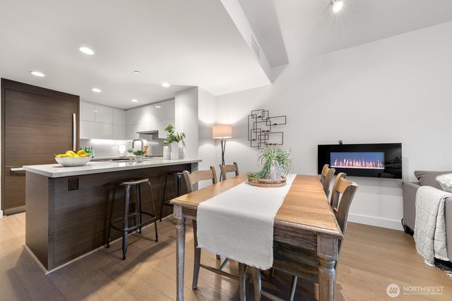 583 Battery Street #309N, Seattle, WA 98121