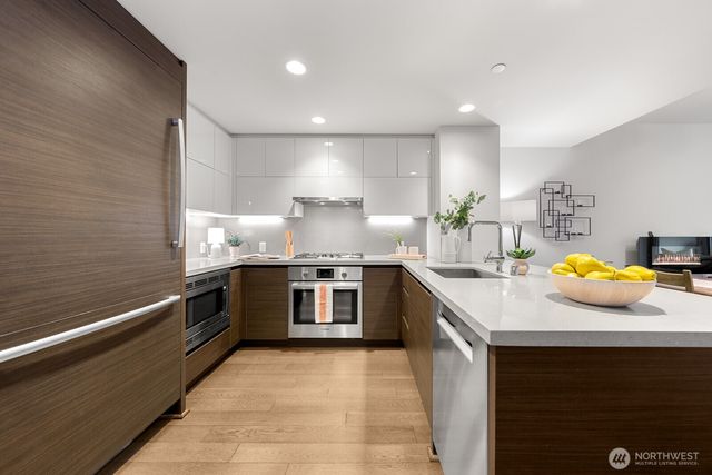 583 Battery Street #309N, Seattle, WA 98121