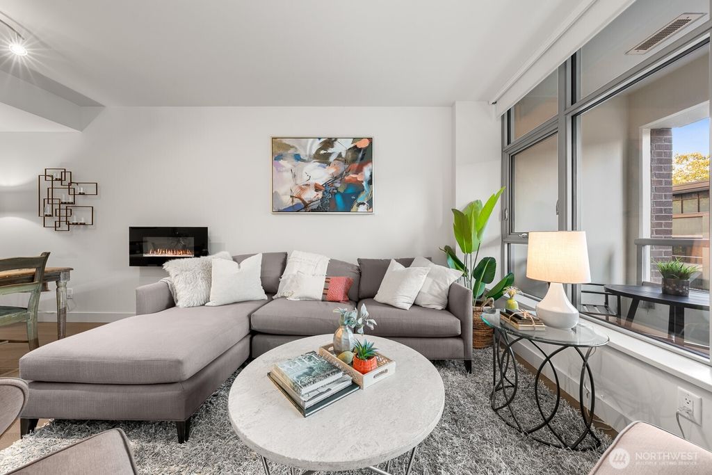 583 Battery Street #309N, Seattle, WA 98121