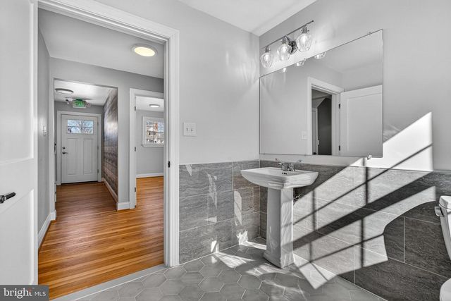 9511 BELAIR RD, Baltimore, MD 21236