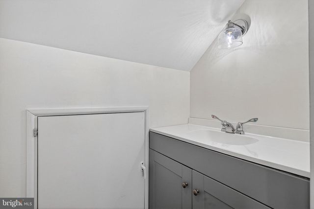 9511 BELAIR RD, Baltimore, MD 21236