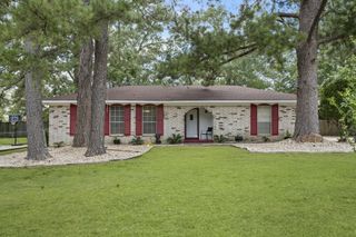 113 Pecan Grove Dr., Hattiesburg, MS 39402