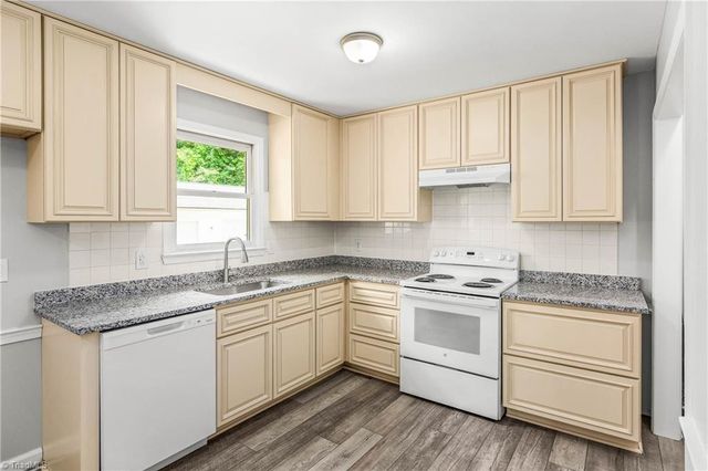 1519 Runabout Road, Lewisville, NC 27023