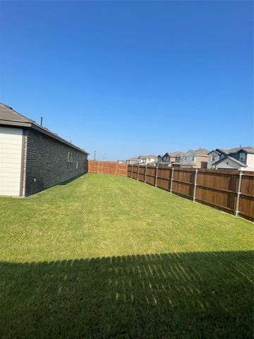 2074 Crosby Drive, Forney, TX 75126