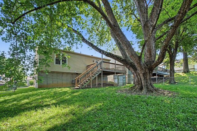 1749 Promontory Drive, Florence, KY 41042