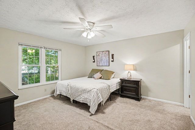 1749 Promontory Drive, Florence, KY 41042