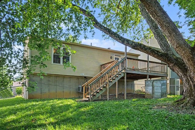 1749 Promontory Drive, Florence, KY 41042
