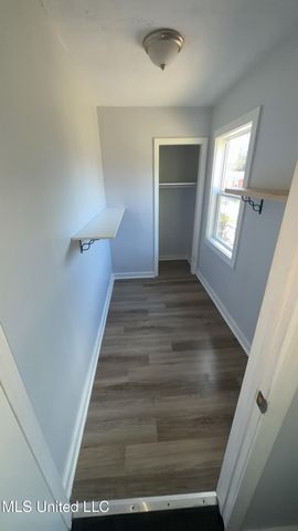 2020 W Ridgeway Street, Jackson, MS 39213