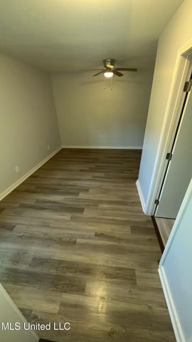 2020 W Ridgeway Street, Jackson, MS 39213