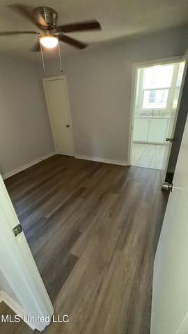 2020 W Ridgeway Street, Jackson, MS 39213