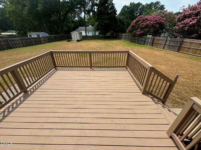 2325 Stephanie Lane, Clayton, NC 27520