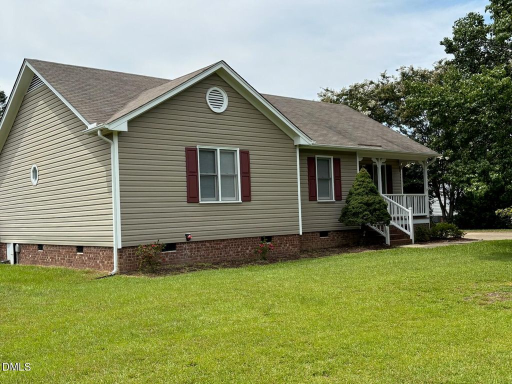 2325 Stephanie Lane, Clayton, NC 27520