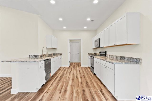 1507 E Home Avenue, Hartsville, SC 29550